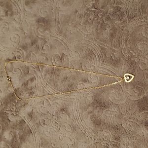 Gold plated necklace with heart-shaped pendant and stone